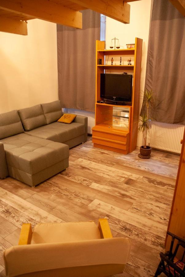 Western Apartman Budapest Exterior photo