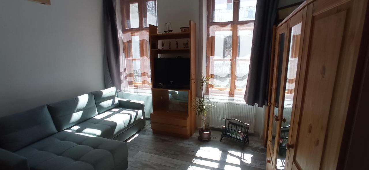 Western Apartman Budapest Exterior photo